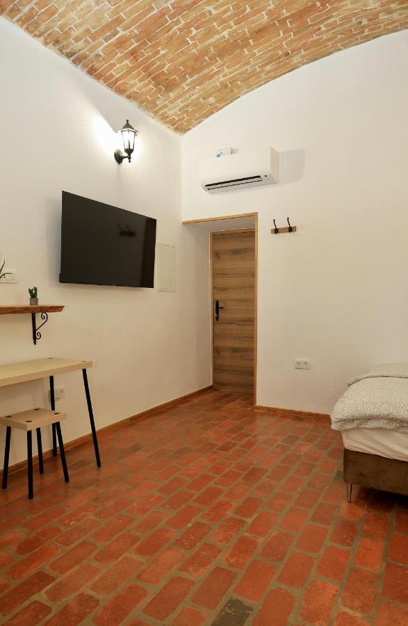 Podroom Apartments 卢布尔雅那 外观 照片